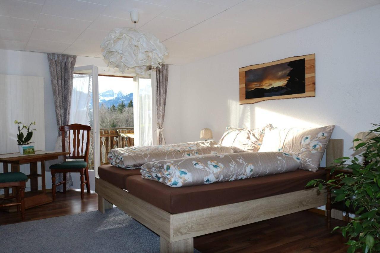 Bed and Breakfast Schlafen Im Sternen Ennetbuehl Nesslau Exterior foto